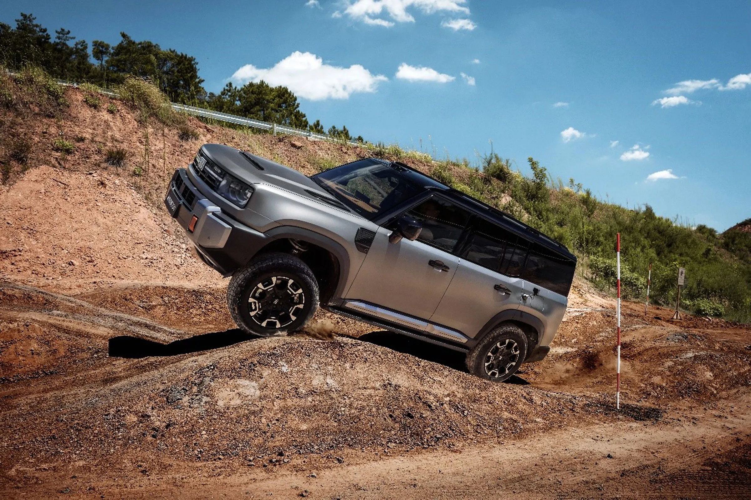 Geely Auto Group Unveils AI-Powered Off-Road Technology to Combine All-Terrain Capability with Everyday Comfort