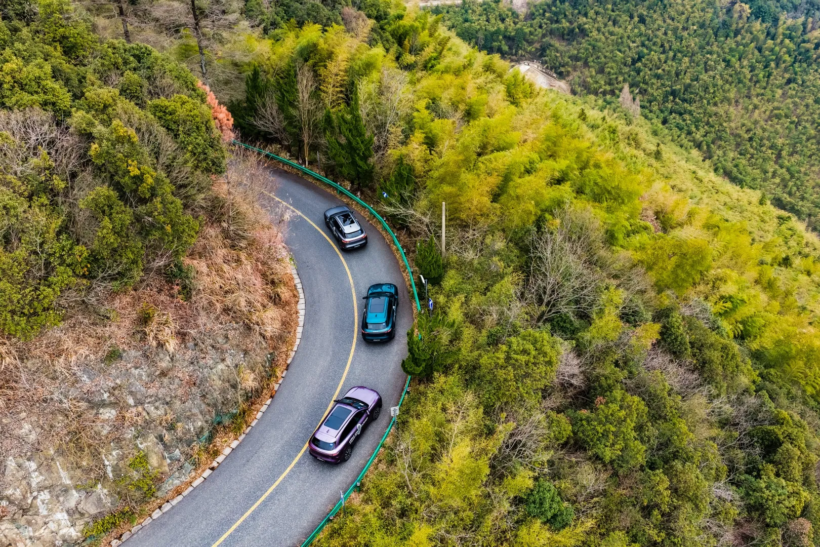 Say Goodbye to Long-Distance Travel Fatigue - LEPAS L8 PHEV Redefines the Elegant Mobility Experience