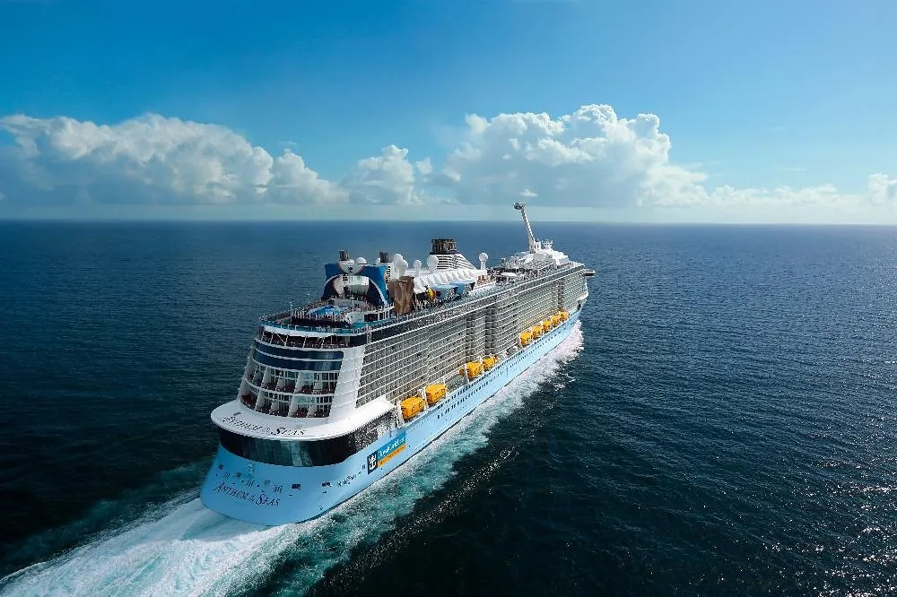 ROYAL CARIBBEAN REVEALS 2028 SUMMER LINEUP OF ALASKA VACATIONS