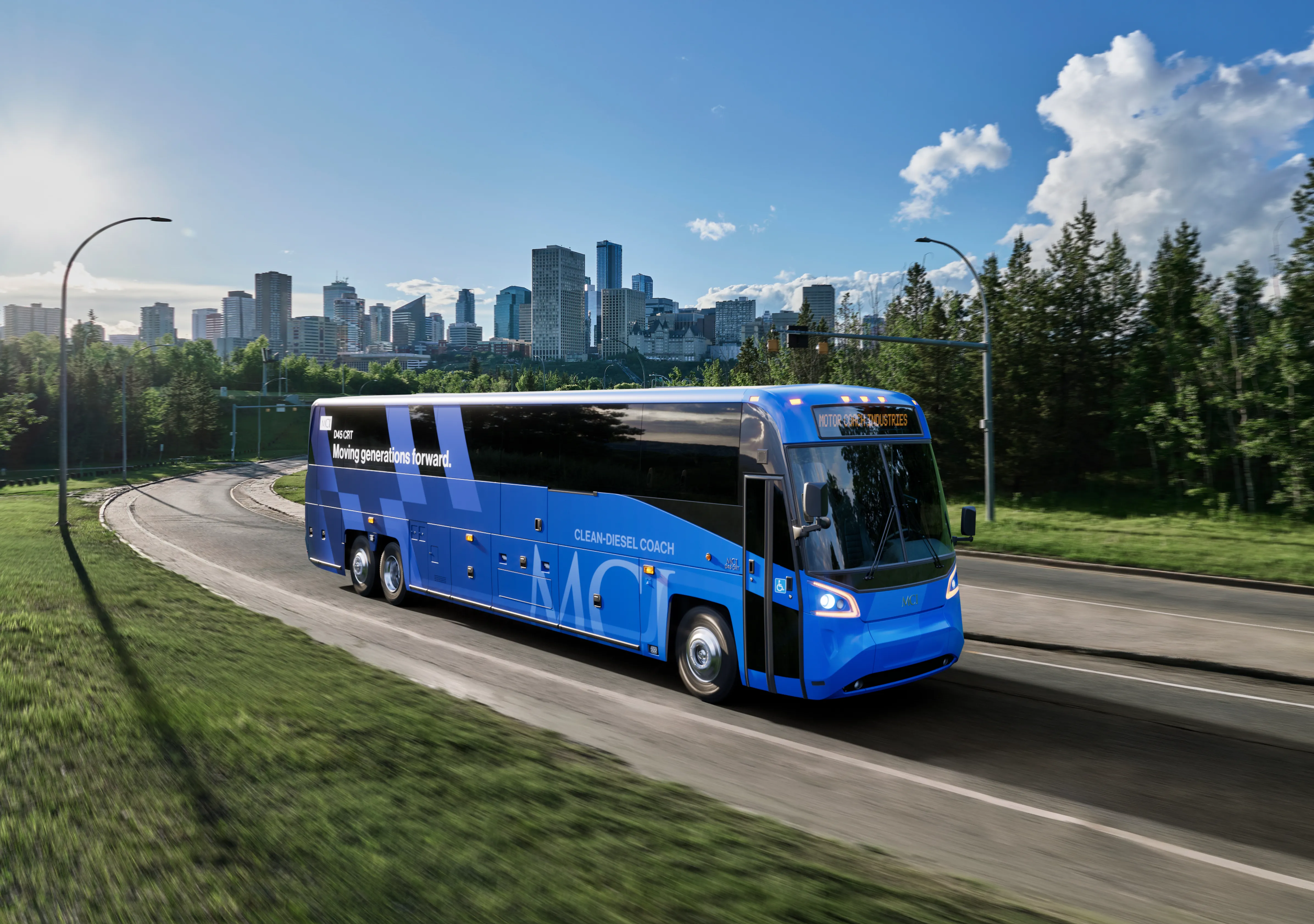 MCI to deliver 92 D45 CRT commuter coaches to New York City for express service