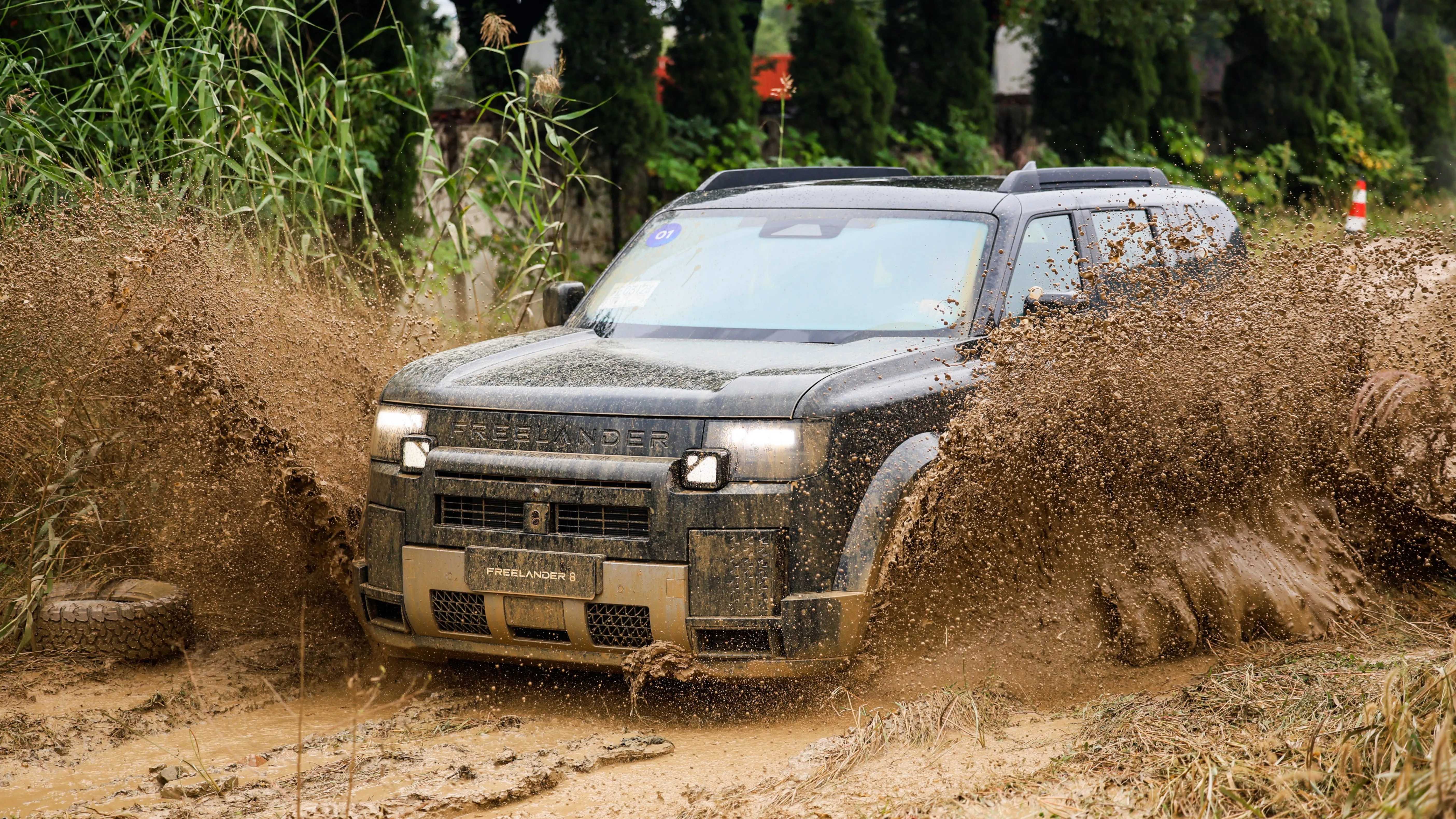 FREELANDER 8 Completes First Test Drive of the International Variant at 2026 Chery International User Summit